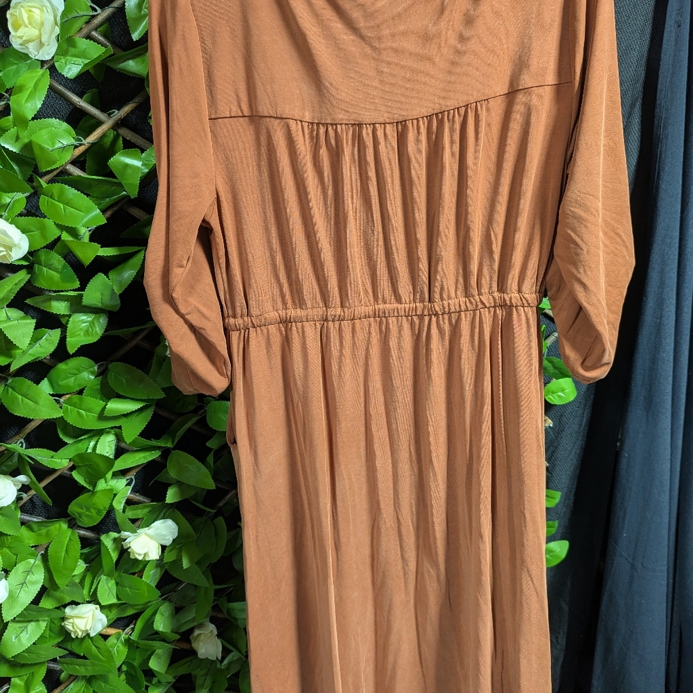 Torrid Rust Orange Top - Picture 3 of 4